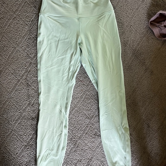 NWOT Lululemon Align High rise legging 28” size 6 delicate mint - Picture 3 of 6